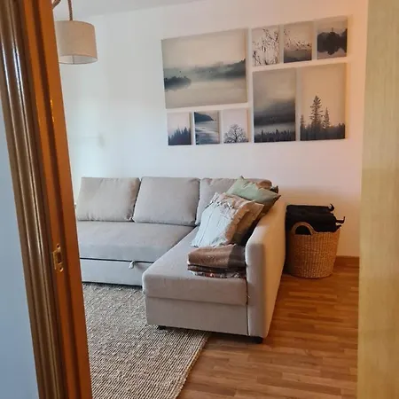 Tuhogarencerler Parking Y Taquilla En Pistas