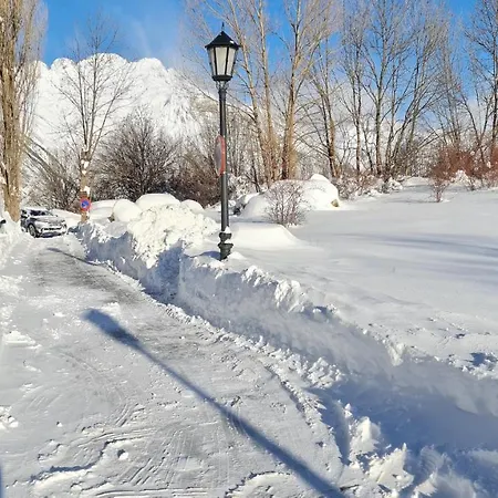 Tuhogarencerler Parking Y Taquilla En Pistas *