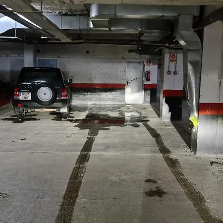דירה Tuhogarencerler Parking Y Taquilla En Pistas *