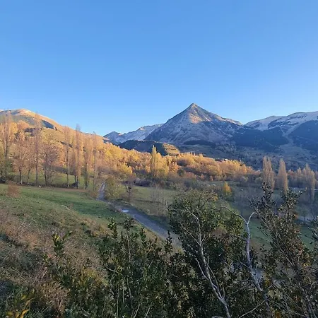 Tuhogarencerler Parking Y Taquilla En Pistas * סרלר